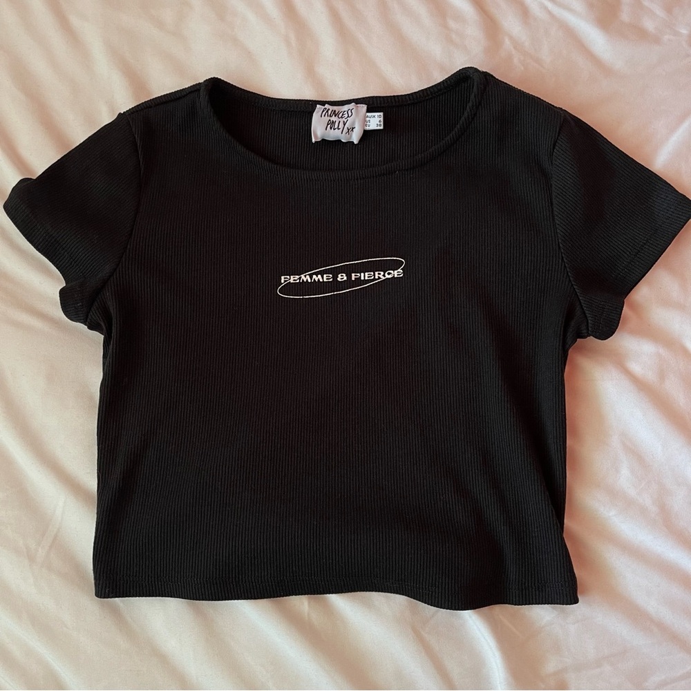 Femme and Fierce Princess Polly Cropped Tee- (us size 6)